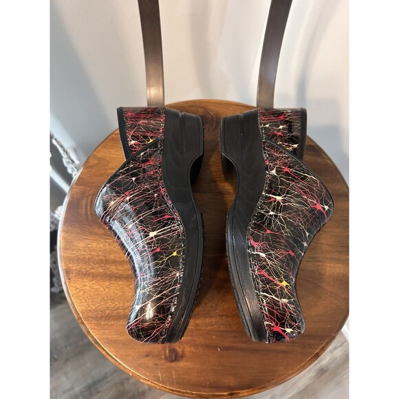 Sanita Womens Size 37 US 6.5 To 7 Professional Clogs Splattered Slip Resistant - Picture 3 of 7